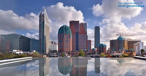 Urban Governance: Resilient and Smart Cities