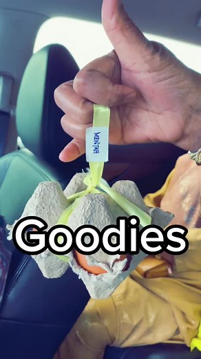 Handmade Chicken Craft from Egg Cartons Tutorial