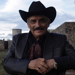 81K views · 352 reactions | Manuel Ojeda es Don Jesús No te lo pierdas en la nueva temporada de Enemigo Íntimo este 22 de junio a las 10PM/9C por #Telemundo #EnemigoIntimo2 | Telemundo | Facebook