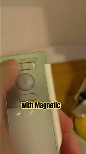 Wireless motion sensor light