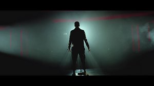 The Weeknd zeigt die ultimative Frühlingsgarderobe. Entdecke die exklusive Auswahl von zeitlosen Must-haves. | H&M