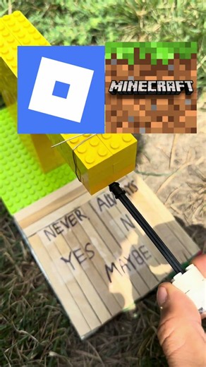 Roblox vs Minecraft… Which Is Better? 👀 #roblox #robloxedit #minecraft #robloxshorts