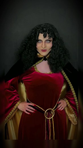 Mother Gothel Prosthetics and Drag Makeup Transformation