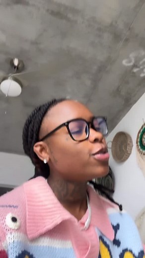 Lmao tell me the truth so I can really clean myself up, if you wanna be a color wash cloth stay from round me dawg 🤣💯 | Woo Brazy