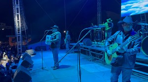 Muchas gracias mi gente bonita de QUIRINGUICHARO MICHOACÁN! Qué bonito cantaron con nosotros 🤩🤩🤩🙏 | Alex Treviño y su Grupo Terrenal