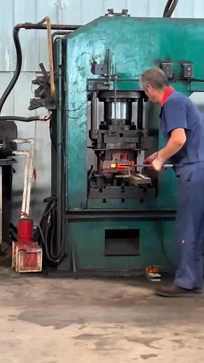 From flat steel to heavy-duty support! The birth of a leaf spring. ️#Satisfying #Manufacturing #HowItsMade #Factory #Springs #Process #Engineering #OddlySatisfying-7550317056848055559 | College of Dentist | Facebook