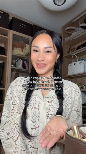 EVA MARISOL GUTOWSKI on Instagram: "Yall i need exactly 1,200,000 streams to pay for one new tooth can we do it? 🫢😫✨ #marisol #ouch #witchcraft"