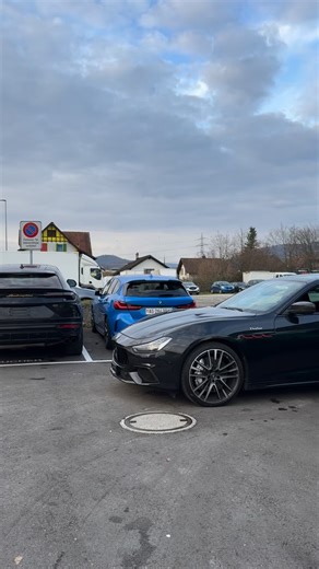 Den gibt es nur bei Only Cars #onlycars #schweiz #foryou #trend #entlihfritik | Only Cars