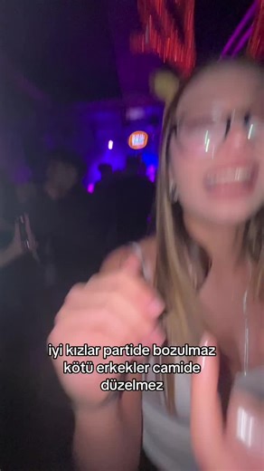 Hayalkahvesi Partisi: Hislerin Dansı