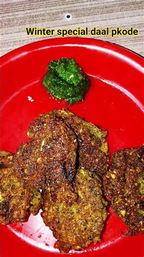 Captions“Garam-garam daal pakode, mood ban jaaye!”“Crunch ka junoon, daal pakode ka sukoon!”“