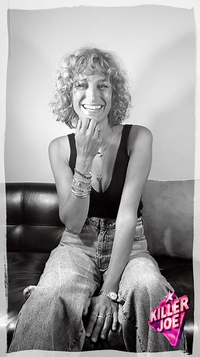 Pauline Lefèvre on Instagram: "44 ans et enfin mon premier rôle de méchante ! À partir du 9 octobre je serai 💥Sharla💥 dans #Killerjoe 💥de Tracy Letts, aux côté de @benoit.soles @rod_paradot @sitrukolivier et @muys.carla au @theatredeloeuvre 🔫🔫🔫 lien billetterie dans la bio !"