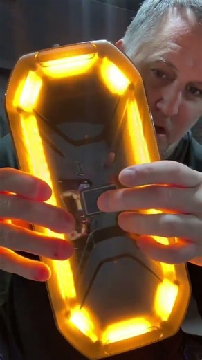 Magnetic mount strobe light, no wiring or drilling needed