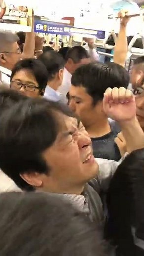Morning rush hour in Tokyo subway (heading to Shinjuku)