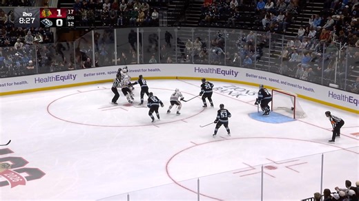 Nick Foligno scores his 2️⃣5️⃣0️⃣th NHL goal‼️👏 | Chicago Blackhawks