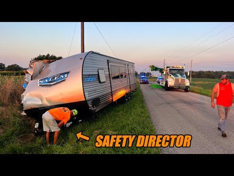 Camper Comes Unhooked From Truck While Being Towed and Gets DESTROYED!
