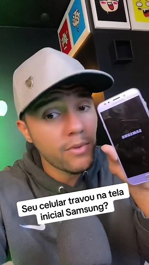 Seu celular travou? como resolver em casa! #celular #technology #techtok #assistenciatecnica #consertodecelular