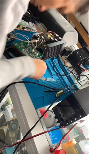 😷 Bocina Alienpro, sin funcionar. ✅️ Cambio de componentes dañados. HEGA Servicio técnico, para: 📱Celulares. 💻 Laptops. 🖥️ PC. 📺 Pantallas. 🖨 Impresoras. 🎮 Consolas de vídeo juegos y controles. 🔊 Bocinas. 💥Todo en un mismo lugar 💥 📍Calle 16 de septiembre no° 88, casi esquina con Benito Juárez, Jalacingo, Veracruz. #repair #Bocinas #fix #viralreelschallenge #facebookviral #fypシ゚ #music | Antonio Herrera