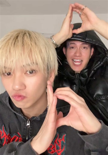 ちょきで楽しむ2人の音楽とダンス