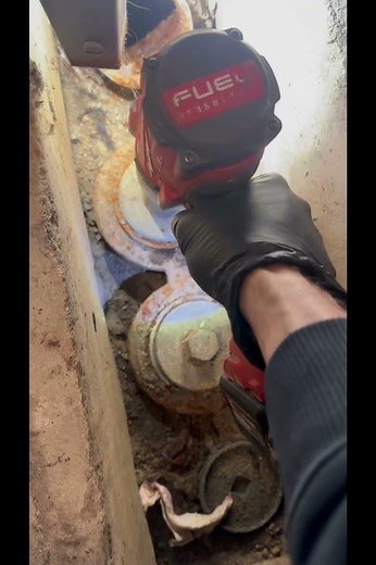 Emergency Sewer Line Service Ledyard CT | Specialized Tools Used to Remove Stuck Cleanout Caps