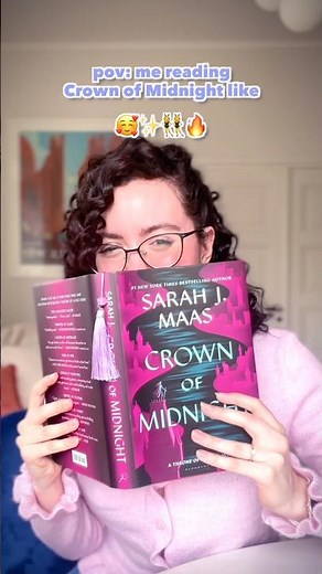 Crown of Midnight really said: “you can be happy for five minutes.” 🤡