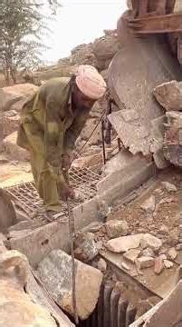 Big Rock Crush in the World #stonecrusher