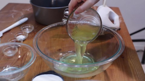 How to Make Angel Food Cake