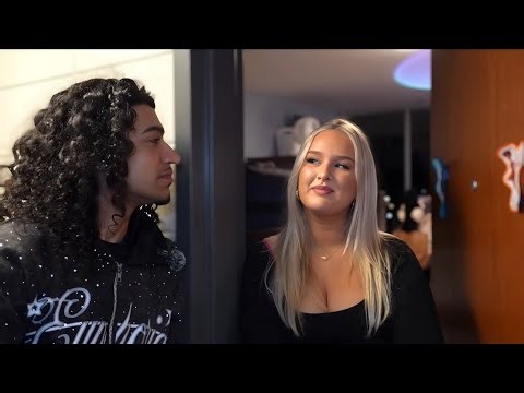 Visting Random College Dorms **ARKANSAS**