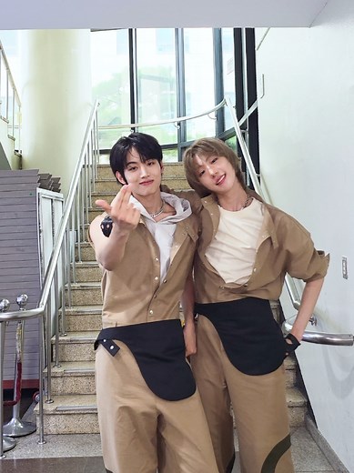 Park Won Bin and Younghoon: Emotional Moments