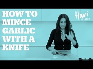 How to mince garlic with a knife
