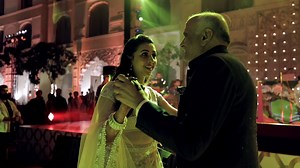 Getting all emotional watching this sweet performance by Shubhika and her daddy dearest!💖 . . Video Courtesy @thephotodiary3 In frame @chordiashubhika @akashparakh26 @yashovardhan7 Decor @altair_decor Venue @jaipurmarriott Song: Dilbaro by @harshdeepkaurmusic . Got a wedding dance video to share? Submit it to us at submissions@wedmegood.com | WedMeGood