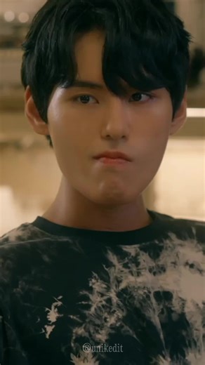 Milk enjoying all the drama in ep 6: ☝🏾😃 #chocomilkshakeseries #chocomilkshakeep6 #chocomilkshakebl #chocomilkshaketheseries #chocomilkshakeedit #koreanbl #koreanbldrama #koreanblseries #blfypシ #blfypシ🏳️‍🌈