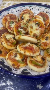 How to make mini pizza homemade @followers @highlight #fbreelsfypシ゚viral #pizza #arabic #fbreelsvideo | Saguira Zainudin