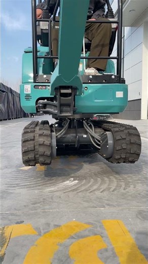 2.5 Ton Mini Excavator Adjustable Track Width Test #excavator #miniexcavator #automobile