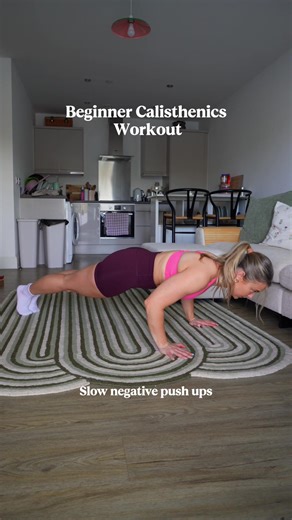 Simple at home workout, no equipment! Start building your strength and ability to move your body 💪🏼 #beginnercalisthenics