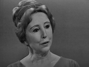 FEMMES DANS L'OMBRE. "L'homme fait le modèle, et la femme l'a suivi. Elle suit une image qui n'a pas été créée par elle, qui a été créée pour elle". 📖 1964, la condition féminine décryptée par Anaïs Nin, figure des lettres et du Paris bohème des années 20-30 | INA