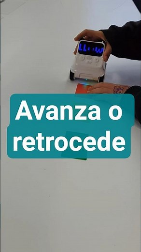 Codey Rocky reconoce colores ❤ 💚 Avanza o retrocede automáticamente 🤖
