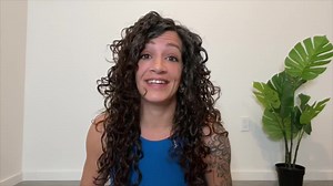 If you're ready to finally get (and keep) your feet off the ground in your arm balances and inversions, this FREE workshop is for you! Most yoga classes barely give you 3 minutes to practice and the best way to make real progress is to immerse yourself in it and really understand the principles that make flying possible. I’ve been teaching yogis all over the world how to stand on their hands, elbows and heads and the progress I see in my students in such a short time blows me away every time. Jo