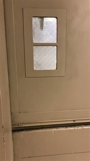 Awesome motor generator startup on an old Montgomery #elevator