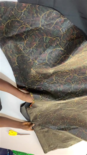How to cut lining for your flare step by step tutorial #Tutoria #beginnertutorial #fashion #fashiontutor #LetsGrowTogether #fashiondesigner #beginnertutorial | Tella Nifemi | Facebook
