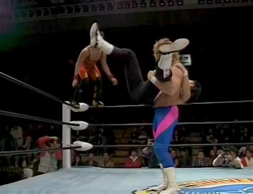 The Chronicles Of Wrestling on Instagram: "Jerry Lynn & The Lightning Kid vs Bulldog KT (Gedo) & Coolie SZ (Jado) 🌟 A glimpse into the future of modern wrestling 📍 Universal Lucha Libre 📅 January 19, 1992 Four men who would go on to shape entirely different corners of the industry collide early in their careers, blending styles in a way that still feels ahead of its time. Jerry Lynn and the Lightning Kid bring fast, fluid American junior heavyweight innovation, while Gedo and Jado – years bef