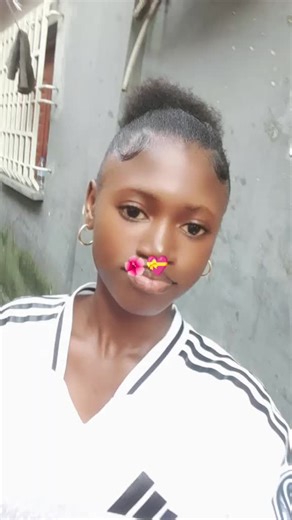 Vidéos de K # S♥️ (@morlika2) avec son original - Queen hitman