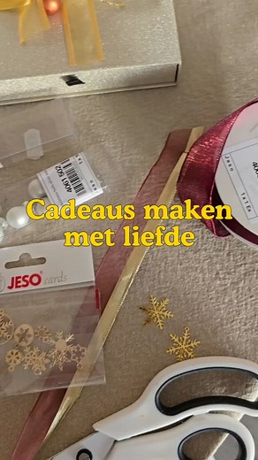 Cadeaubon voor MASSAGE en WELLNESS  KOOP ONLINE www.zen-studio-massage.be #kerstgeschenk #zenstudio #roeselare #wellnessmomentje #ontspanning #metime | Zen-Studio | Facebook