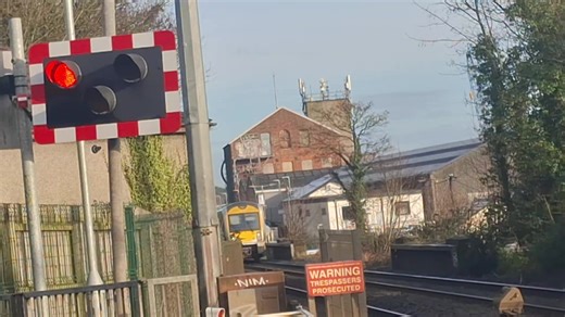 3002 NIR class 3000 passing Dunmurry glebe road for lisburn doing the 11:53 service