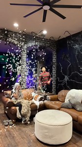 183K views · 3.7K reactions | No rest for the wicked 藍 #pranks #reels #halloweencostume #halloweenpranks #Halloween2024 | Lindy and Jlo | Facebook