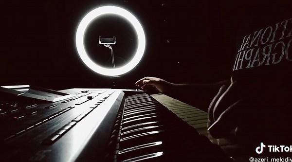 Celal Ehmedov: Azeri Music Sensation