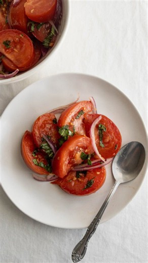 The end of summer tomato salad you’ll want to make again