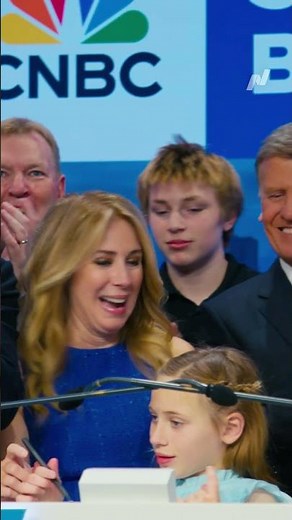 ‪@CNBC‬ Squawk Box celebrates their 30th Anniversary at ‪@nasdaq‬ MarketSite!