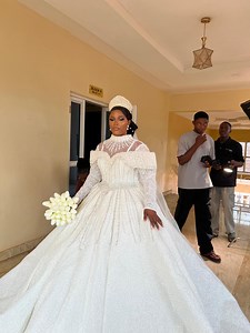 Not the regular ball dress you see around!We have the best ball and mermaid dresses..Book your dress with us and have all eyes glued on you on your wedding day!For bookings and enquiries, kindly send us a dm | Oma's Bridals