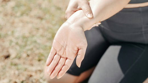 Neuropathy Symptoms Explained: Causes of Nerve Damage and Treatment Options