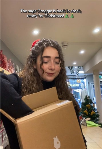 The sage is back by popular demand! The Croggle obsession continues.🐊🐊 #croggle #glugglejug